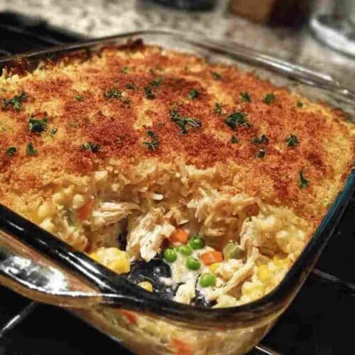 Hashbrown Chicken Casserole: A Creamy, Cheesy Family Favorite