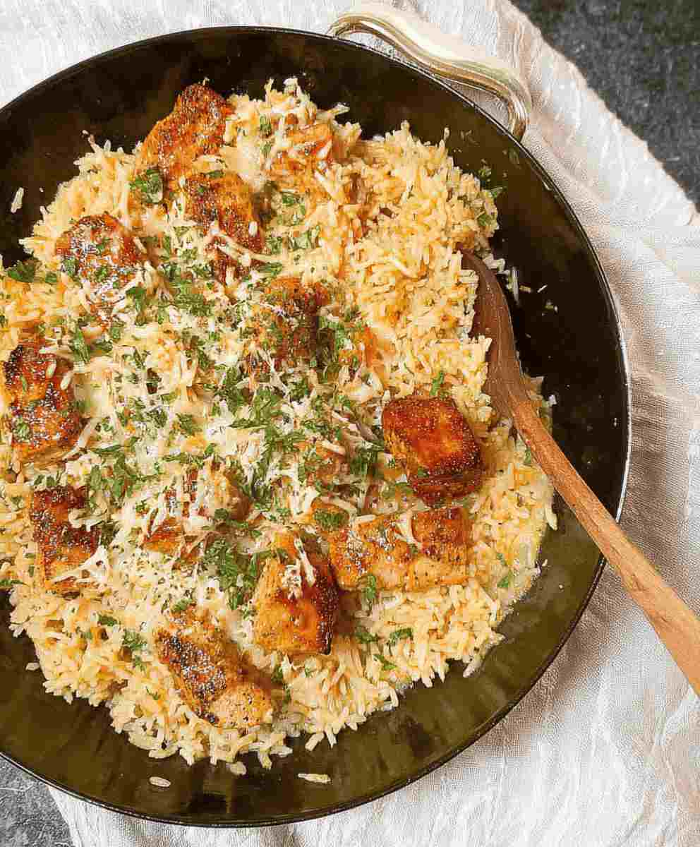 Garlic Parmesan Chicken and Rice: Easy Dinner Recipe for Busy Nights