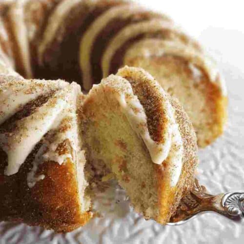 Snickerdoodle Cake: Easy Cinnamon Swirl Bundt Cake Recipe