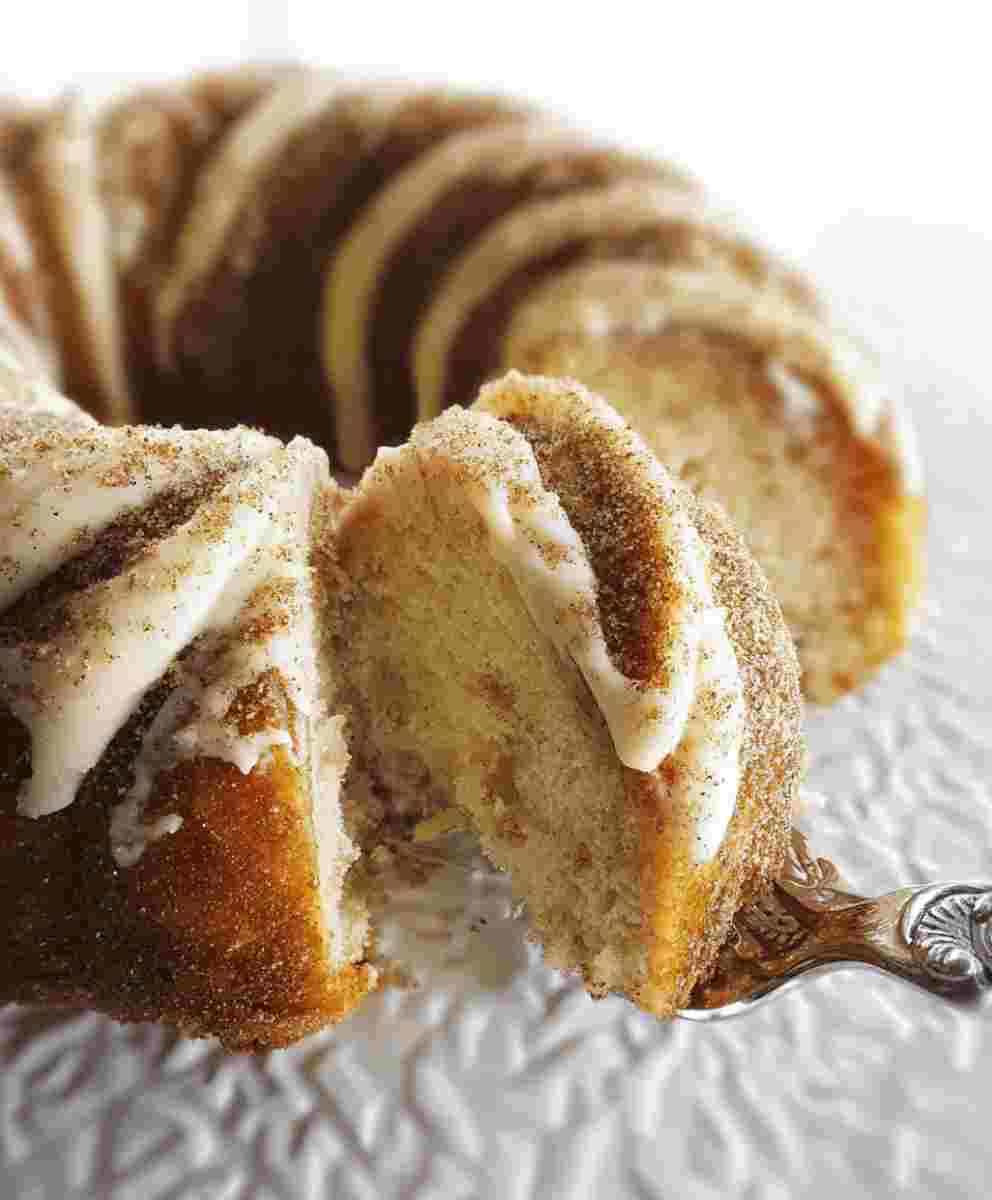 Snickerdoodle Cake: Easy Cinnamon Swirl Bundt Cake Recipe