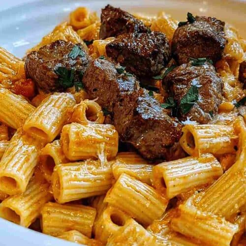 Cajun Steak Pasta: Easy Dinner Recipe with Cheesy Rigatoni