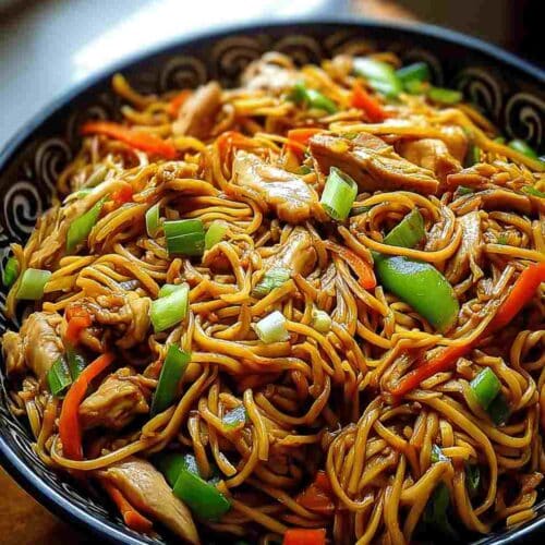 Chicken Lo Mein: Easy Dinner Recipe for Busy Families