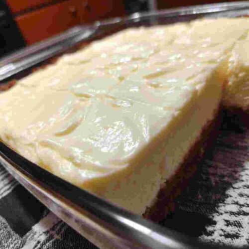 CREAM CHEESE CAKE: EASY FAMILY COMFORT DESSERT